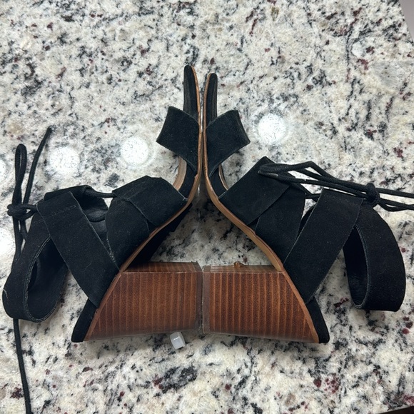 Steve Madden sandal - Picture 3 of 3